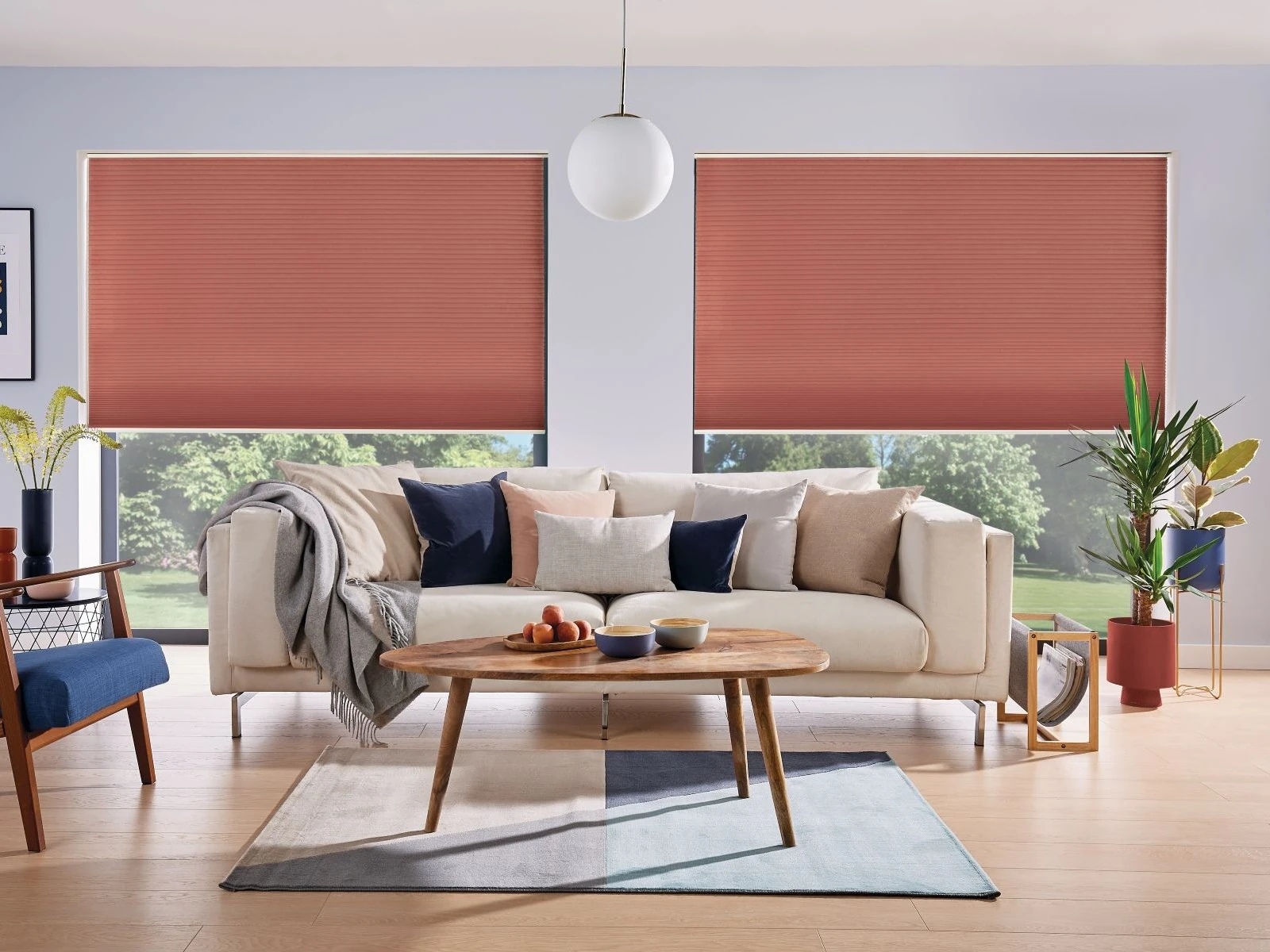 25mm Cellular Blinds for Modern Homes 25mm made-to-measure cellular blinds fitted to large living room windows, providing energy-efficient insulation, soft light control and modern styling.